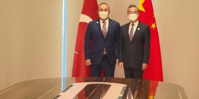 Bakan Çavuşoğlu, Çin Dışişleri Bakanı Yi ile görüştü