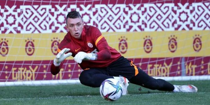 Galatasaray'da Muslera takımla çalıştı