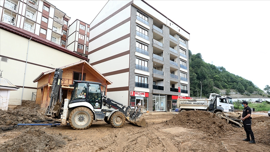 Rize'de selden etkilenen trafolar onarıldı, elektrik kesintileri giderildi
