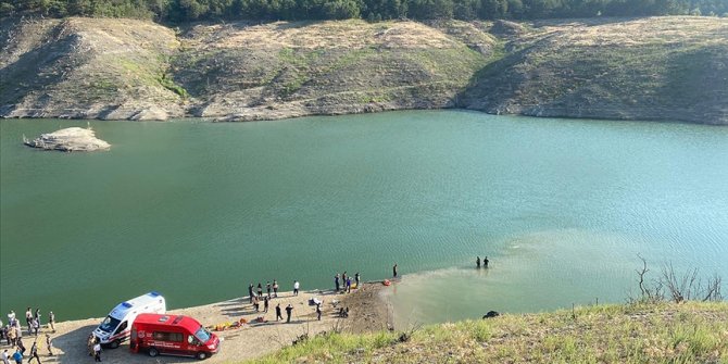 Amasya'da baraj gölünde aynı aileden 5 kişi boğularak hayatını kaybetti