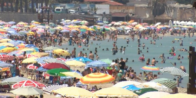 Çeşme'de bayram tatili yoğunluğu