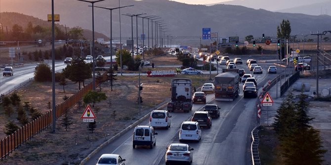 Kırıkkale'de bayram tatilinden son gününde yoğunluk devam ediyor