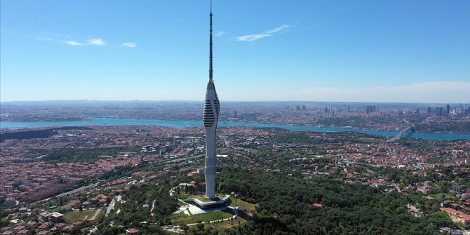 Çamlıca Kulesi'ni Kurban Bayramı tatilinde yaklaşık 30 bin kişi ziyaret etti