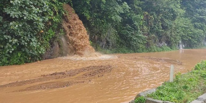 Rize ve Artvin’de beklenen yağış başladı