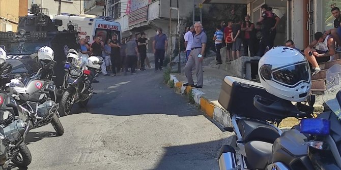 Beyoğlu'nda silahlı kavga: 3 ölü