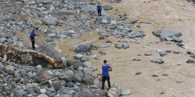 Artvin'den acı haber geldi! Selde kaybolmuştu, 10 kilometre aşağıda bulundu