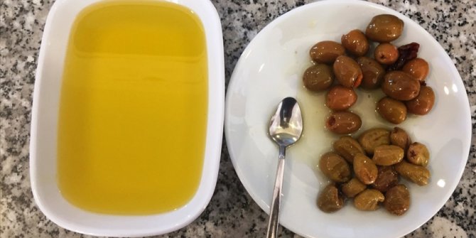 Zeytin ve zeytinyağı ihracatından yılın ilk yarısında 136 milyon dolar elde edildi