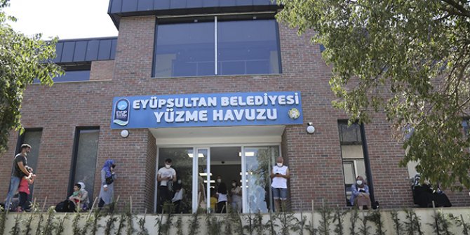 Eyüpsultan Belediyesi'nin ilk havuzu açıldı