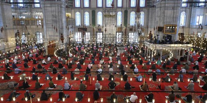 Cuma hutbesinde 'afetlere karşı sorumluluk' vurgusu