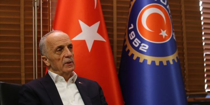 Türk-İş, kuruluşunun 69'uncu yılını kutluyor