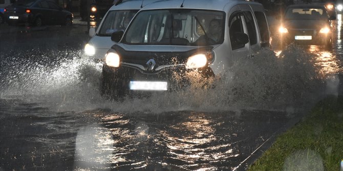 Ordu, Van, Hakkari ve Erzincan çevreleri için sağanak uyarısı