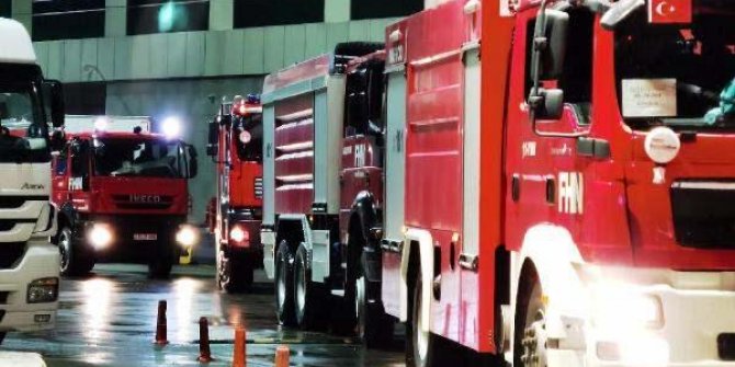 Azerbaycan yangın söndürme ekipleri, Türkiye'ye giriş yaptı