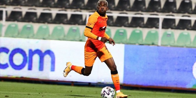 Henry Onyekuru Olympiakos'a transfer oldu