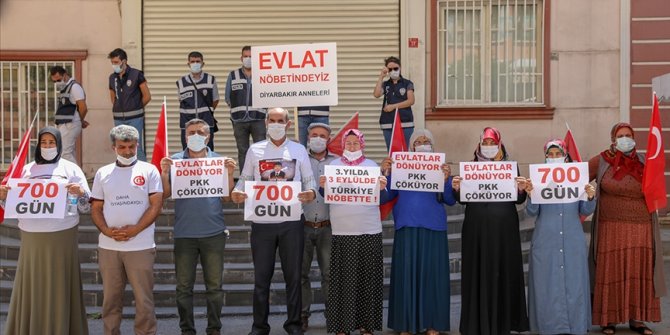 Diyarbakır anneleri 700 gündür evlatları için nöbette
