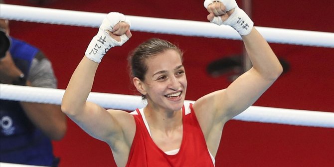 Buse Naz Çakıroğlu Tokyo'da finale yükseldi