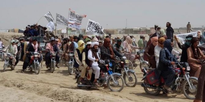 ABD ve İngiltere'den vatandaşlarına: Afganistan'ı derhal terk edin