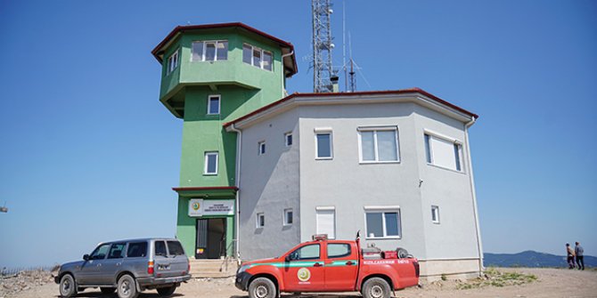 4 ilin ormanları bu kuleden denetleniyor