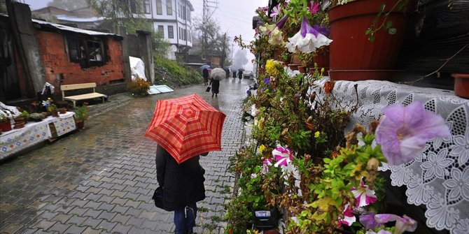 Batı ve Orta Karadeniz için kuvvetli yağış uyarısı