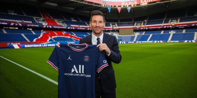 Messi kariyerini PSG'de sürdürecek