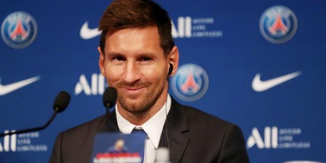 Messi PSG'ye imza attı