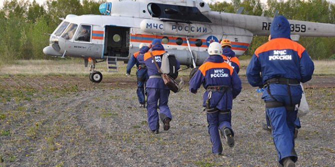 Rusya’da turistleri taşıyan helikopter düştü