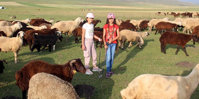 Golfçü çoban kızlar