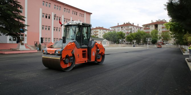 Asfalt seferberliği sürüyor