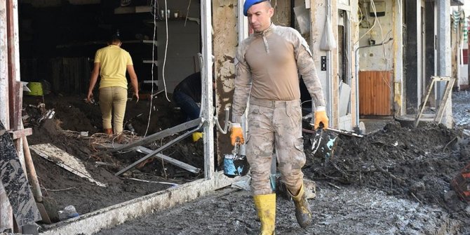 Bozkurt'taki selde iş yerleri sular altında kalan esnaf çalışmalardan memnun