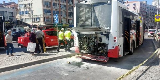 İzmir'de belediye otobüsünde yangın