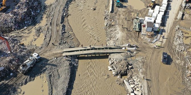 Bozkurt'ta sel ihtimaline karşı kaldırılan seyyar askeri köprü tekrar yerine konuldu