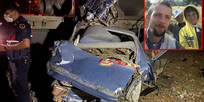 Balıkesir’de otomobili trenle çarpıştı: 2 ölü