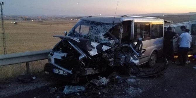 Ankara'da zincirleme trafik kazası: 22 yaralı