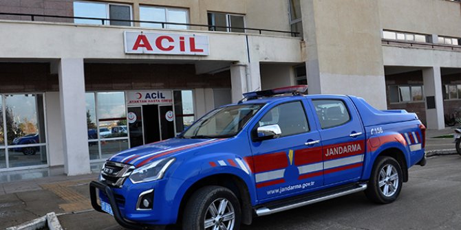 Kamyonet kasasından düşen genç, yaşama tutunamadı 