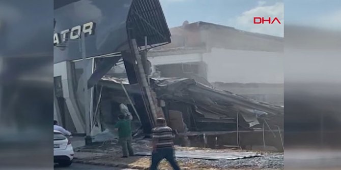 İkitelli'de binada çökme