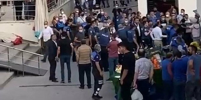 'Ezik şeftali' kavgasının ardından açıklama geldi: Çürük mal satan esnafa müsaade ve müsamahamız olmadı