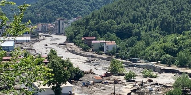 İstanbul Aydın Üniversitesi ekibi afet bölgesinde