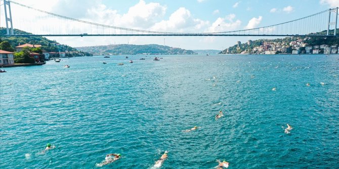 Dünyanın ilk kıtalararası triatlon yarışı İstanbul Boğazı'nda düzenlenecek