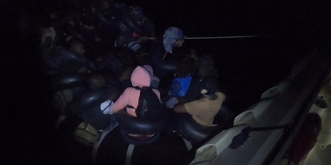 İzmir’de düzensiz göçmen krizi: 86 kişi yakalandı