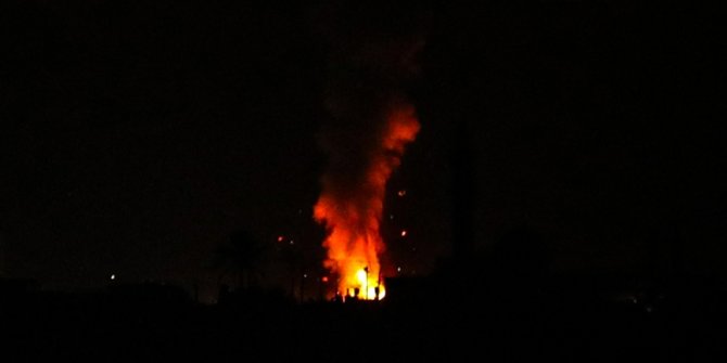 İsrail savaş uçakları Gazze'ye saldırı düzenledi