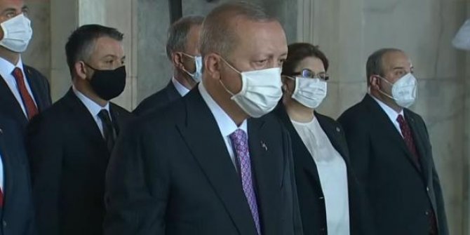 Cumhurbaşkanı Erdoğan Anıtkabir'e çıktı