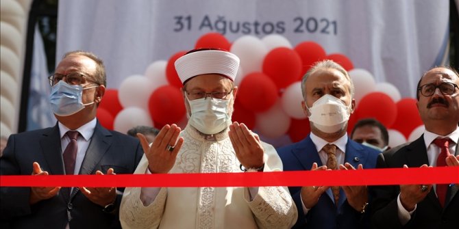 Erbaş, Bursa Müftülüğü hizmet binasının açılışına katıldı