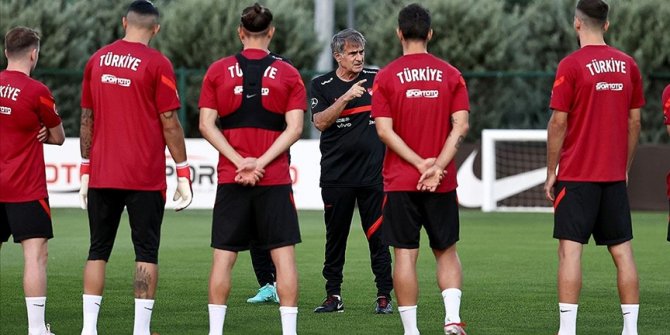 A Milli Futbol Takımı, Cebelitarık maçı hazırlıklarına başladı