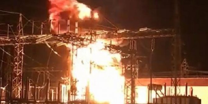 Denizli'de trafo merkezinde yangın; 2 ilçede elektrik kesildi
