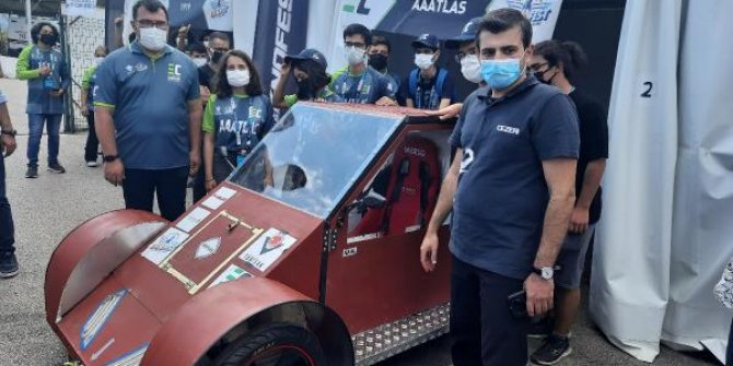 TEKNOFEST'te ilk defa liseli öğrenciler kendi tasarladıkları araçlarla yarıştı
