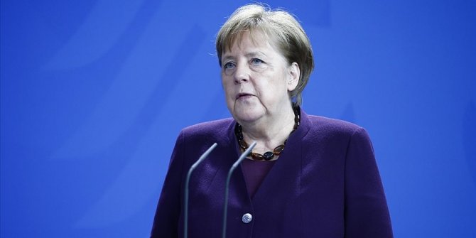 Almanya Başbakanı Merkel’den 'aşı olun' çağrısı