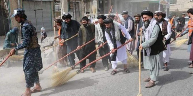 Taliban yönetimi Afganistan'da altyapı çalışmalarına başladı