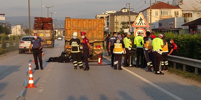 Mutlulukları 3 saat süren çift, yüzük almaya gidiyordu