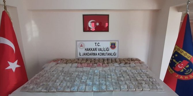 Hakkari'de araziye gömülü 160 kilo eroin ele geçirildi