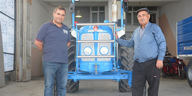 Babasının ihtiyaçtan sattığı traktörü 35 yıl sonra geri aldı