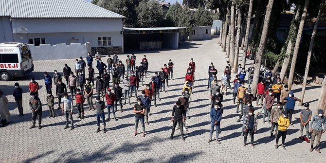 Hatay'da 187 düzensiz göçmen yakalandı